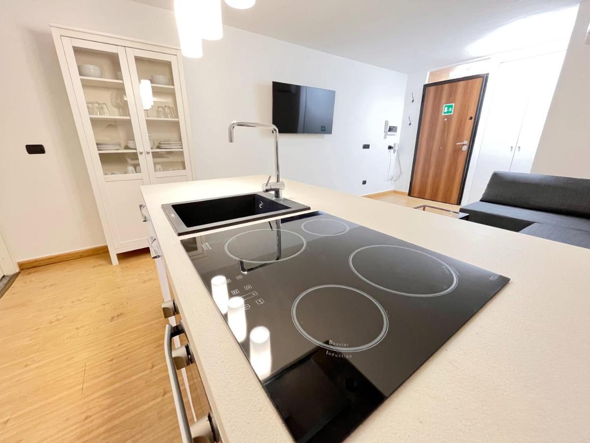 Life Is Roma Termini Apartment ภายนอก รูปภาพ