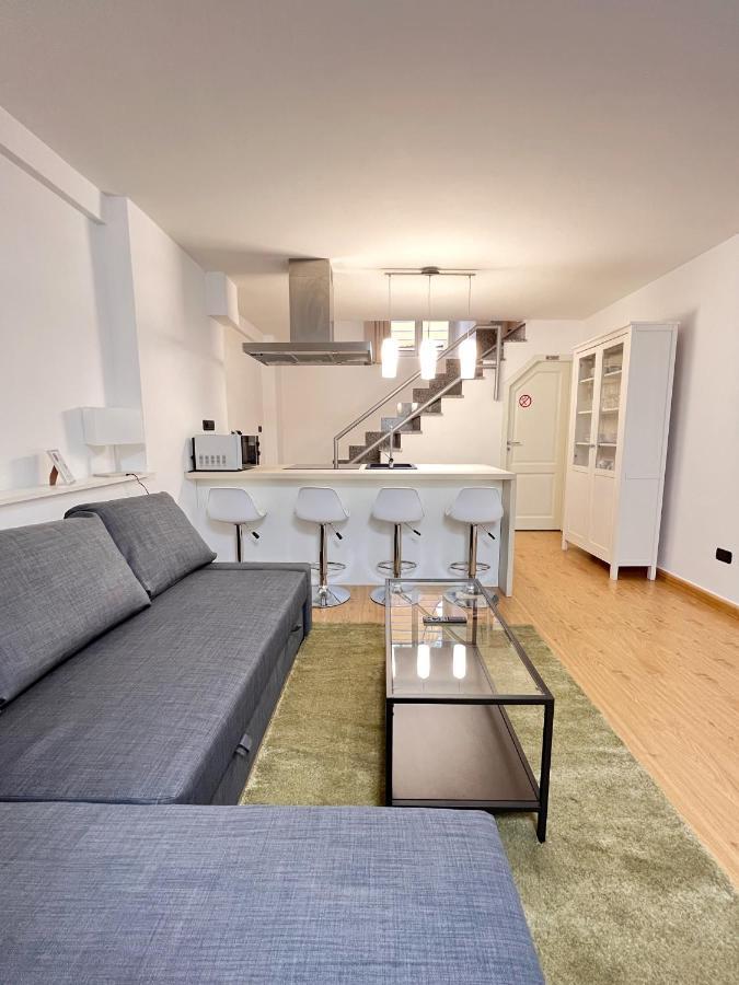 Life Is Roma Termini Apartment ภายนอก รูปภาพ
